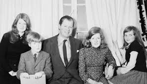 Frances ruth shand kydd (née roche; Five Duchesses Diana The Princess Of Wales
