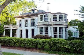 Highland Park Home In 2020 Traditional Home Exteriors Highland Park Park Homes
