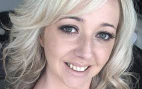 Woman wins £45,000 payout from Swindon dentists who failed to deal with  decay