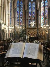 Admission is highly competitive, so talent and passion for your field of study are a must. Inside The Chapel Of One Of Our Beautiful 38 Colleges That Make Up Oxford University Discover Hidden Delights With A Qualified Guide Walking Tours Of Oxford Bild Von Oxford Oxfordshire Tripadvisor