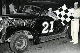 A developmental nascar driver makes between $100,000 and $300,000 in base salary and around another $200,000 in prize money. No 21 Memorable Drivers Through The Years Nascar Com
