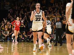 Caitlin Clark passes Pete Maravich to set the all-time NCAA scoring record  - OPB