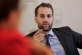 Ce département est chargé notamment des relations extérieures. Antonio Hodgers De Requerant D Asile A President Du Conseil D Etat De Geneve Global Geneva