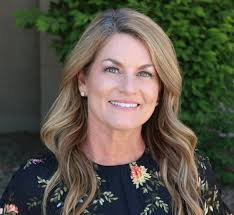 Meet Canyon View Elementary's Next Principal** Canyon View Elementary's  next principal is a familiar face in the Kennewick School District (KSD).  Cathy Guajardo, who's currently serving as an assistant principal at Chinook