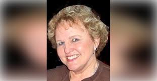 Eileen Wiese's Instagram, Twitter & Facebook