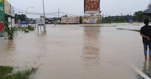 Pengarahan banjir uni eropa mengartikan banjir sebagai perendaman sementara oleh air pada daratan yang biasanya tidak terendam air. 5 Daerah Di Sabah Terjejas Banjir