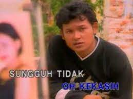Lagu niat hati tak nak berpisah dinyanyikan oleh kumpulan arrowdah lama tak berjumpa rindu rasa hatiinginku bertemu denganmubiarpun hati ini menyatakan benci. Arrow Niat Hati Tak Nak Berpisah Mp4 Youtube
