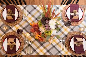 Whether it's a mini mason jar centerpiece or a fruit and flower centerpiece, your table centerpieces will get your guests in the spring. 65 Thanksgiving Table Setting Ideas Diy Thanksgiving Table Decor Hgtv