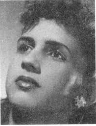 Elsa Valladares's Instagram, Twitter & Facebook