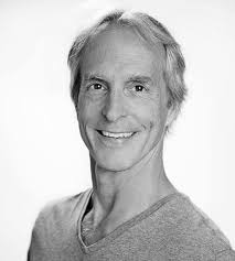 信頼と実績のヨガ資格【zen place yoga education】認定講師：John Gaydos講師について|ヨガインストラクター資格ヨガ資格のzen  place yoga education