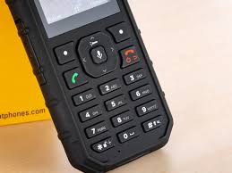 CAT B35 im Test: Outdoor-Handy für 100 ...