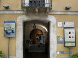 Divenne presto di uso comune e dopo la guerra fu ripreso dalla propaganda fascista. Pescara La Casa Natale Di Gabriele D Annunzio In Onda A Tg2 Storie