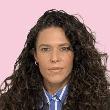 Jennifer Corbeil's Instagram, Twitter & Facebook