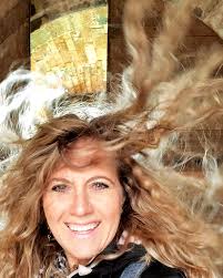 👑 Finally saved the princess from the castle! #iykyk 👉 If you want me to  post the whole story comment "me" below and if we can get to 30 comments I  will