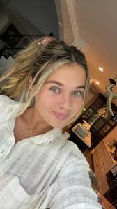 Karley Jones (@karleyyjones)