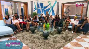 Présentée par elsa fayer, l'émission 10 couples parfaits revient pour une quatrième saison. 10 Couples Parfaits Mathieu Et Claire Partent En Lune De Miel Video Video Dailymotion