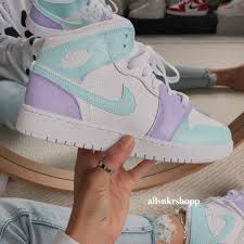 Pin On Custom Painted Air Jordan 1 Mid