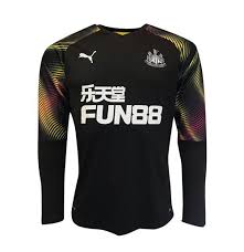 Du bevorzugst einen anderen verein der premier league in england? Kaufe Newcastle United Torwart Trikot 2019 2020 Away