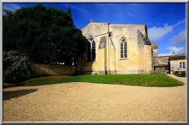 Eglise Fortifiee De Corme Royal Eglise Charente Maritime Batiment