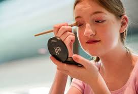 Heidi Gaffney's Instagram, Twitter & Facebook