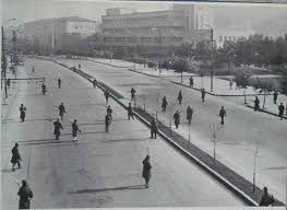 37 düşük rütbeli subayın planları ile yapılmıştır. Sihhiye 27 Mayis 1960 Ankara Fotograf Gecmis Zaman