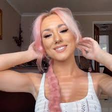 Nai Fraser Pro Makeup Artist