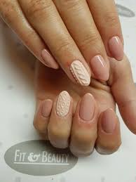 Pin By Magda Jaro On Nails Knitted Manicure Paznokcie Ladne