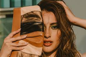 PAULA PUENTE, UNA ARTISTA APASIONADA