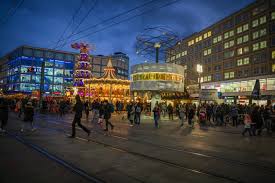 Der weihnachtsmarkt ist vornehmlich zu einer eventveranstaltung geworden, die mit ganz. Weihnachtsmarkt In Berlin Alle Infos Fur Das Jahr 2020