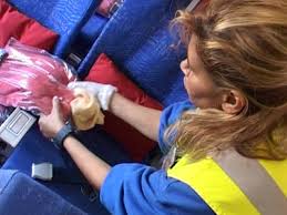 Voici les derniers rapports sur les salaires à un poste de agent services financiers. Agent Agente De Proprete Et D Hygiene Onisep