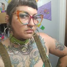 Are there sports or band programs in Grand Rapids schools?