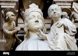 Statue virgin mary jesus child hi-res ...