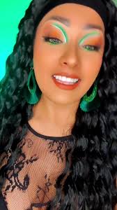 Dora Bianco Occhi Di Ghiaccio