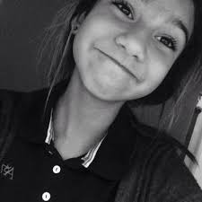 bella stephens (@xobellacaniff)