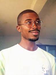 Hardest thing right now is to find someone with pure intentions. 🎯