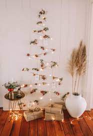 Get Best Christmas Tree Light Ideas To Make Attractive Wall Christmas Tree Wall Mounted Christmas Tree Cool Christmas Trees