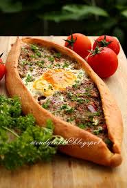 Table For 2 Or More Kiymale Pide Turkish Minced Meat Pita Recipes Fatayer Recipe Cooking