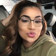 Vanessa Renderos's Instagram, Twitter & Facebook