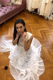 Γεμάτη όμορφα συναισθήματα και δημιουργικό άγχος, η αναστασία παντούση λίγο πριν από την πρεμιέρα της σειράς ανοίγει τα χαρτιά της και μιλά για όλα στο «tv εθνος» από παιδί. H Anastasia Pantoysh Sto Atelie Ths Madame Shoushou Yes I Do