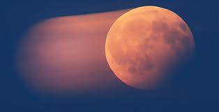 المراجع الفرق بين الخسوف والكسوف يُمكن تعريف خسوف القمر (بالإنجليزية: ØªÙØ³ÙŠØ± Ø±Ø¤ÙŠØ© Ø®Ø³ÙˆÙ Ø§Ù„Ù‚Ù…Ø± ÙÙŠ Ø§Ù„Ù…Ù†Ø§Ù… Ù…ÙˆÙ‚Ø¹ Ø²ÙŠØ§Ø¯Ø©