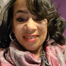 Louise Lamboy's Instagram, Twitter & Facebook