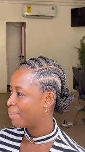 Leslie Burnside's Instagram, Twitter & Facebook