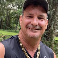 Anyone know of anybody that does side roofing jobs & pulls permits?