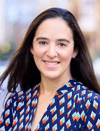 Alison Snow's Instagram, Twitter & Facebook