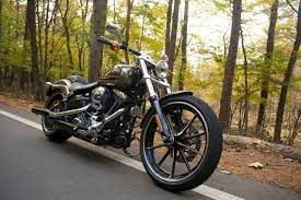 ほぼ初めて乗ってみたビッグツイン これは虜になる気持ちがわかるなぁ harley davidson ソフテイルブレイクアウト lawrence motorcycle x cars a your life ハーレーダビッドソン ビッグ ハーレー