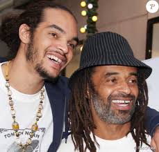 Yannick noah goes crazy for son joakim's inspired play. Yannick Noah Est Grand Pere Son Fils Joakim Papa Pour La Premiere Fois Purepeople