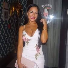 & chez influence le livre de milla jasmine je pensais ça allait être de la merde mais il est grave intéressant en faite. Team Milla Jasmine Teammillajasmi3 Twitter