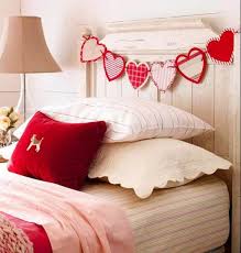 Be it modern scandinavian, eclectic, contemporary or mediterranean, with the right idea and personalized accessories, creating the best possible, romantic setting for the evening. 25 Romantic Valentines Bedroom Decorating Ideas