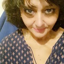 Can I put fake nails onto my toenails and make them stay put? 💅🏼