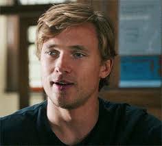 William moseley giffilm gifs, reaction gifs, cat gifs, and so much more. Pin On William Moseley
